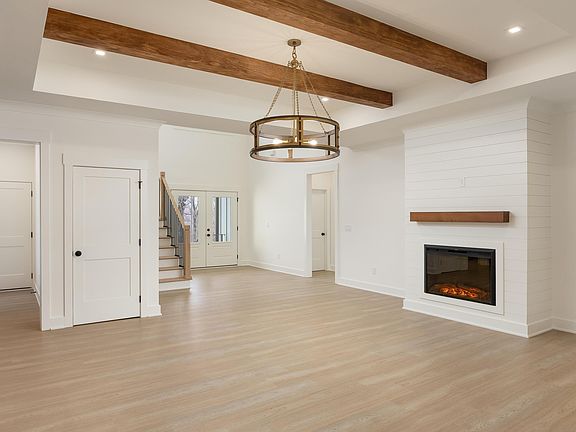 4th image of 514 Wilkinson Rd NE