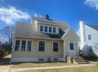 174 N Park Blvd, Glen Ellyn, IL 60137