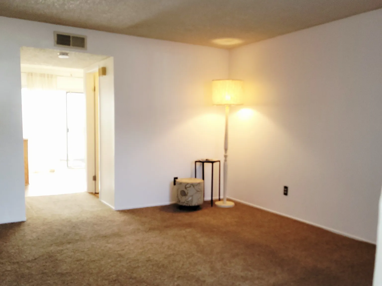 1136 Neal Dow Ave — Photo 2