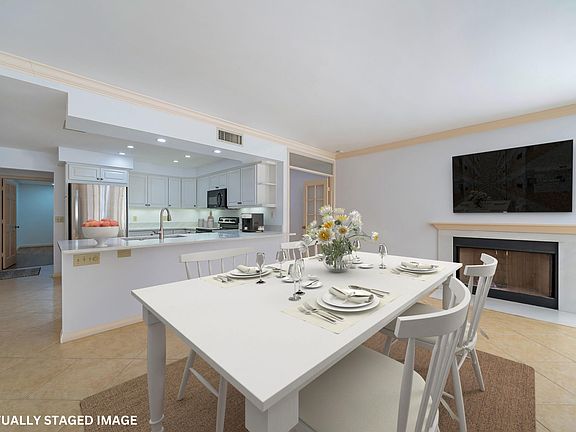 4th image of 11890 SE Hill Club Terrace #103