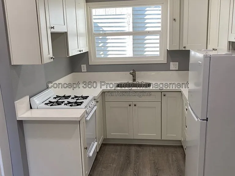 4154 North Business St #5 — Photo 11