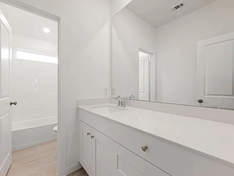 6411 Symphony Wave Dr — Photo 30