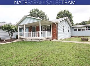 16300 Arrowhead Rd, Danville, IL 61834