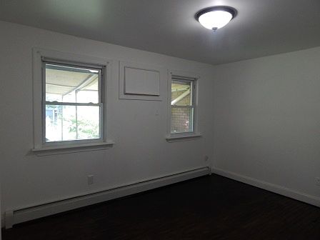 5th image of 10452 Springfield Blvd #2