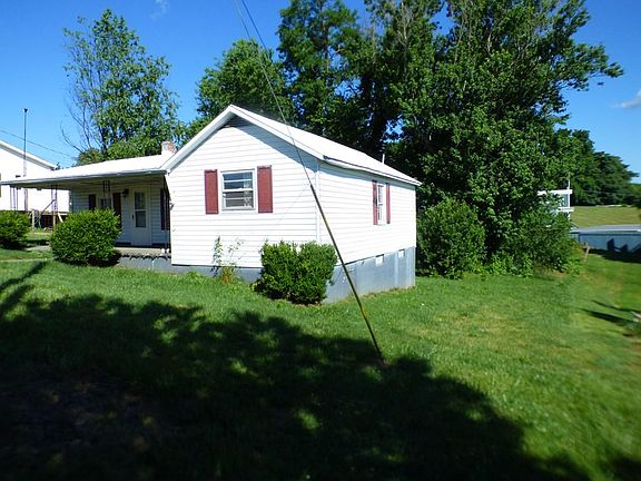 3rd image of 710 E Marshall St