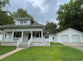 512 E Olive St, Scott City, MO 63780