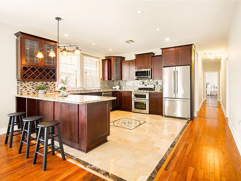 4309 Elba St — Photo 1
