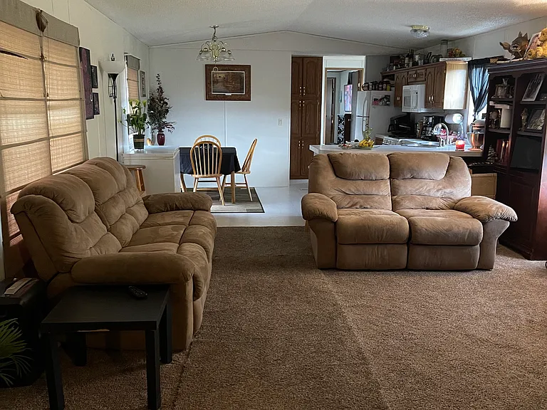 24281 Field Ln — Photo 5