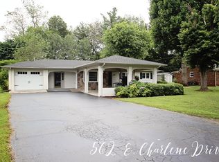 562 W Charlene Dr, Sparta, TN 38583
