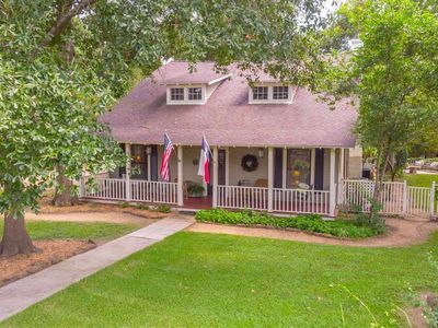 811 Caroline St, Montgomery, TX, 77356