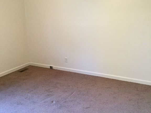 4th image of 524 Jewel Dr