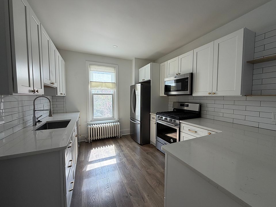 1st image of 411 School St APT 2