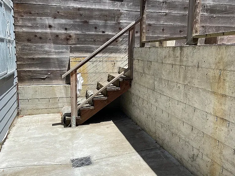 323 Peoria St — Photo 13