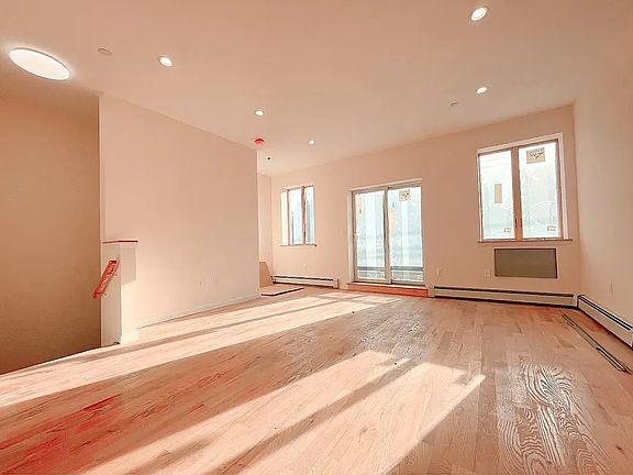 3rd image of 1171 86th St Floor 1