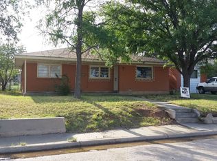 304 N Forest St, Amarillo, TX 79106