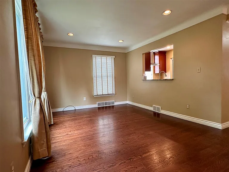 9 Chippewa Ave — Photo 4