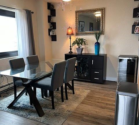 4th image of 32 Allen Pl