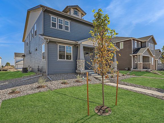 3rd image of 2878 Oxley St