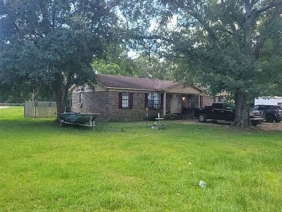 2nd image of 1005 Alvarez Dr