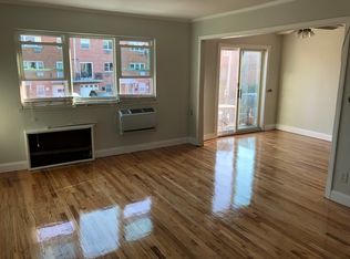 26-08 25th Rd #2, Astoria, NY 11102