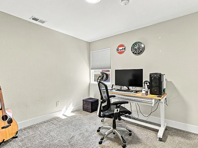 7001 Lynnetree Way — Photo 31