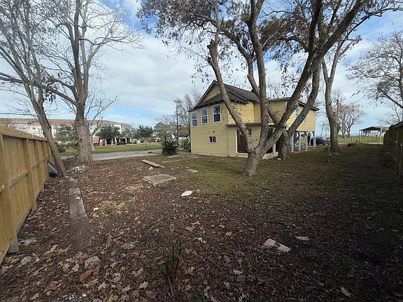 4th image of 1015 N Bayshore Dr