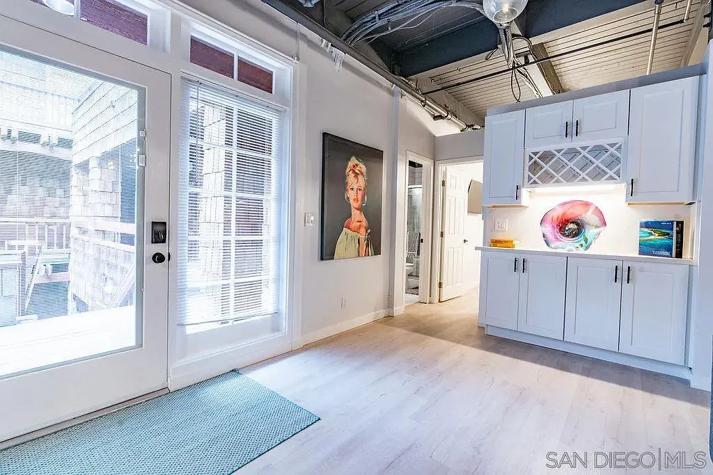 Studio, 1.0 bath, 500 sqft, $5,500 — Photo 4