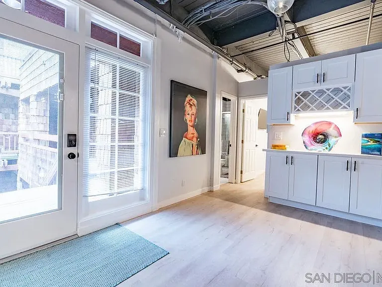 1298 Prospect St #2F — Photo 4