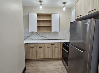 946 W Side Ave #4, Jersey City, NJ 07306