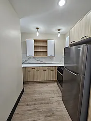 948 West Side Avenue, #2R