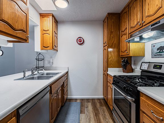5th image of 7220 Chickadee Ln NE