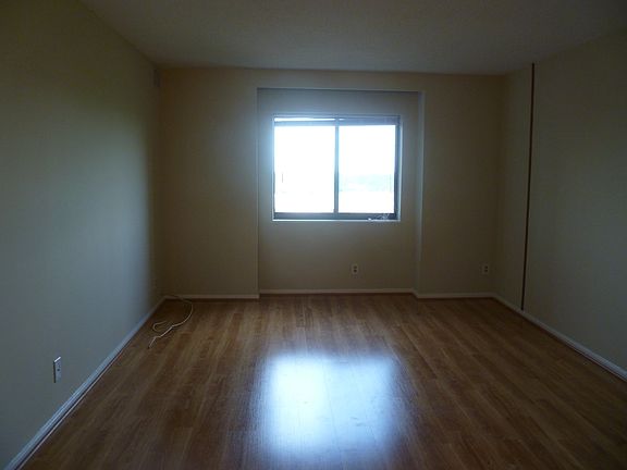 5th image of 5901 Mount Eagle Dr APT 1511
