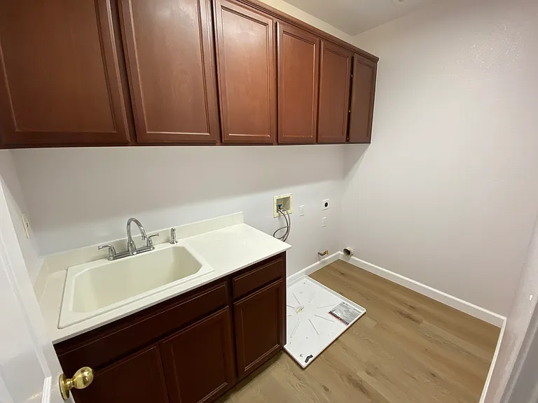 564 Presidio Pl — Photo 12