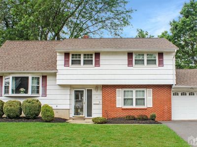 17 Starlit Dr, Middlesex, NJ, 08846