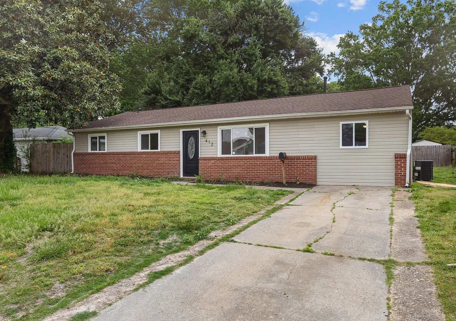 Charming 4BR Ranch in Prime Virginia Beach Location — Photo 3