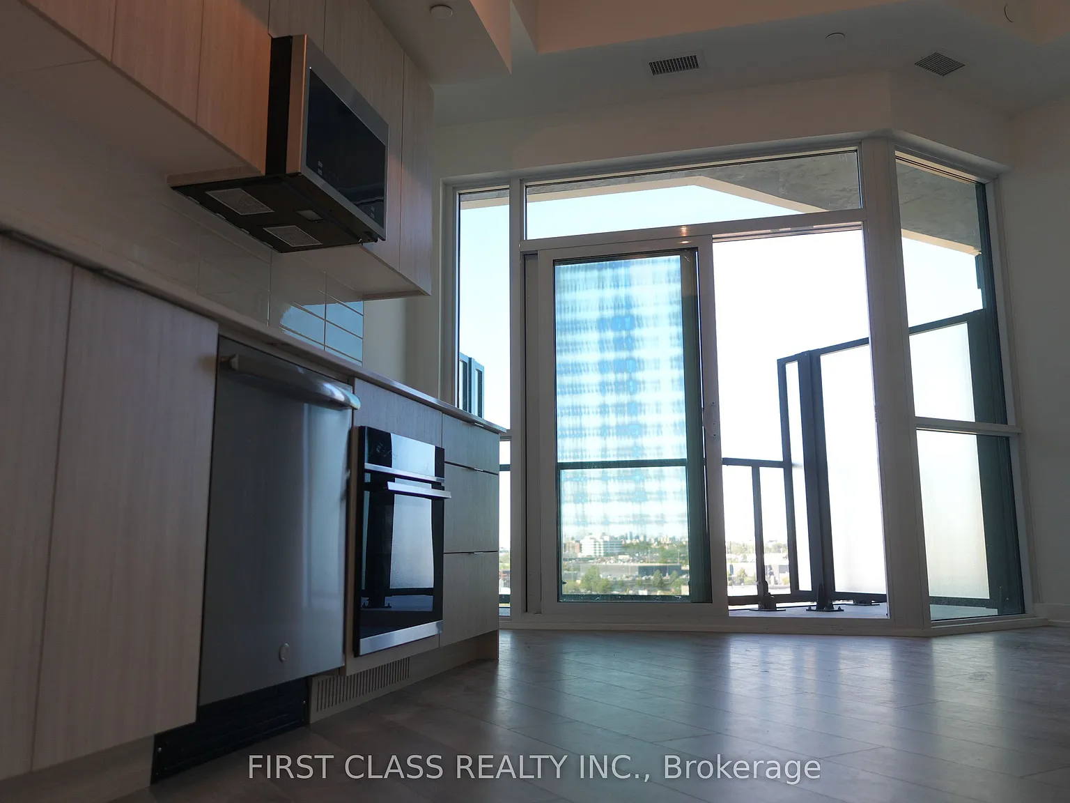 2 bed, $2,100 — Photo 4