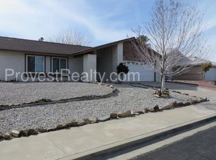 13898 Oakmont Dr, Victorville, CA 92395