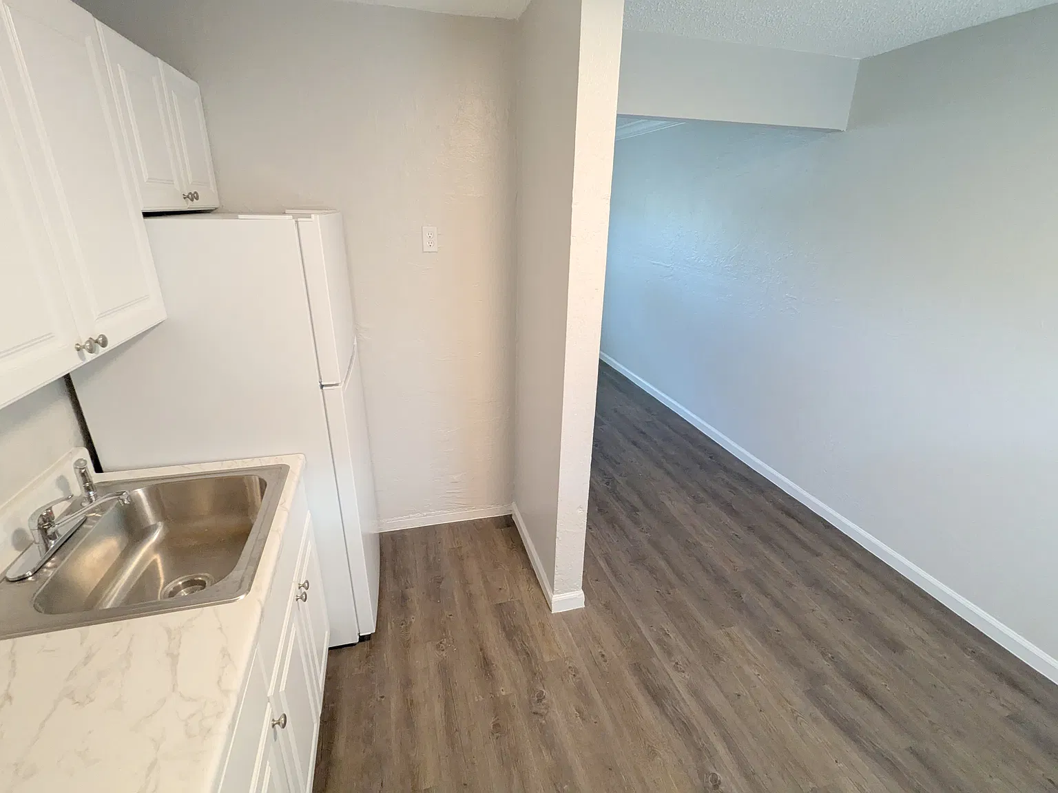 2 bed, 625 sqft, $2,000 — Photo 3