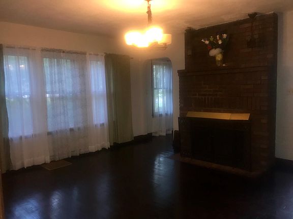 2nd image of 2496 Capital Ave SW