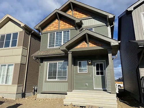 2101 Graydon Hill Cres SW Photo 1