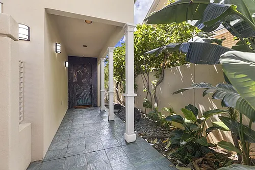 3059 Kalakaua Ave Photo 1