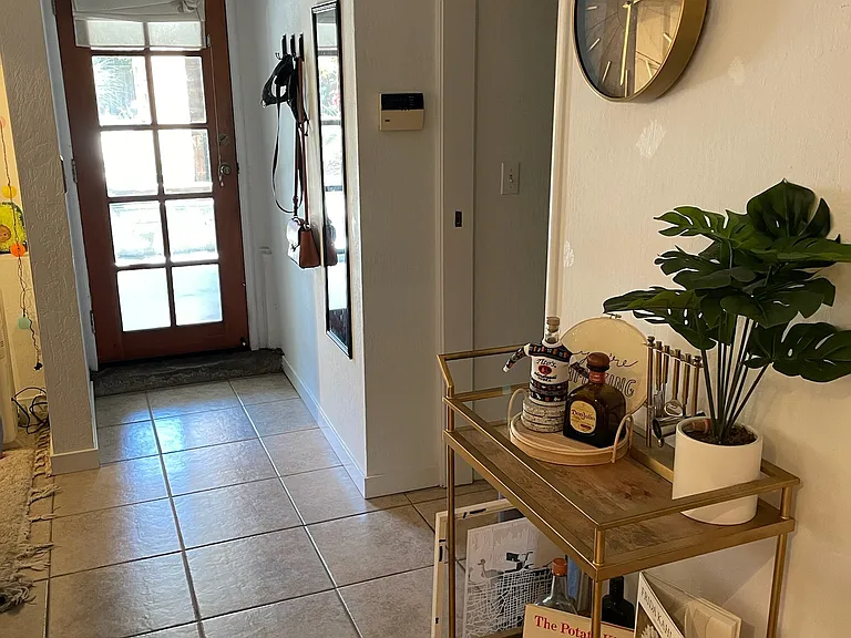2112 Curtis St — Photo 6