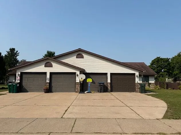 3612 Stein Blvd — Photo 1