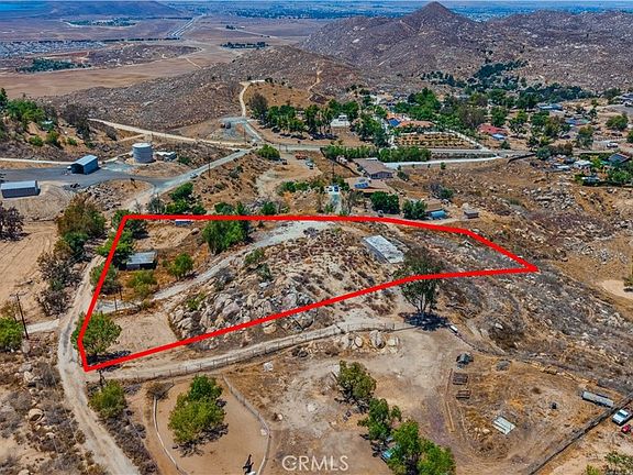 3rd image of 41300 Polly Butte Rd Lot 15