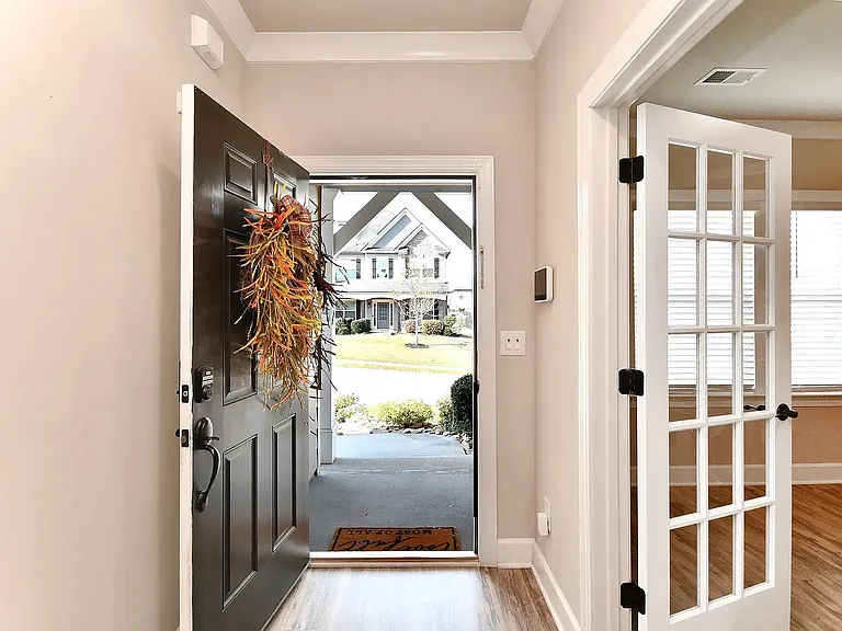 30 Winged Bourne Ct — Photo 3