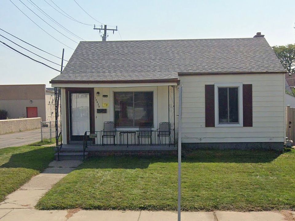 1st image of 18526 Wood St