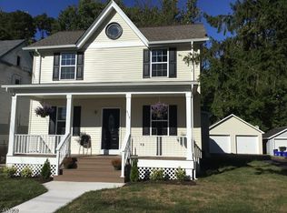 515 Oxford St, Belvidere, NJ 07823