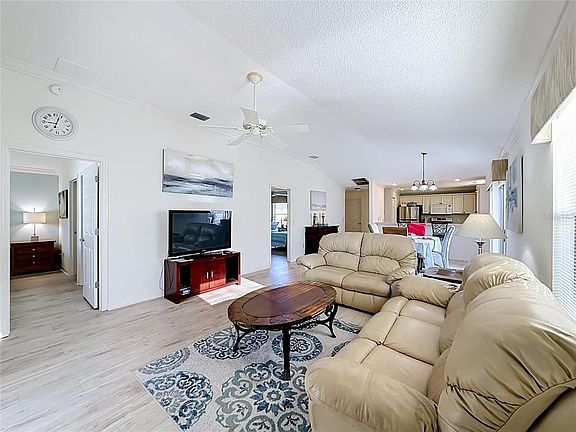 3rd image of 972 ROCKVILLE PLACE