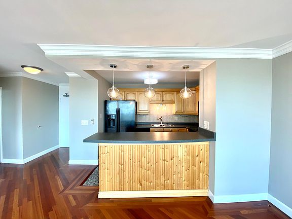 3rd image of 1255 N Sandburg Ter Unit 2807