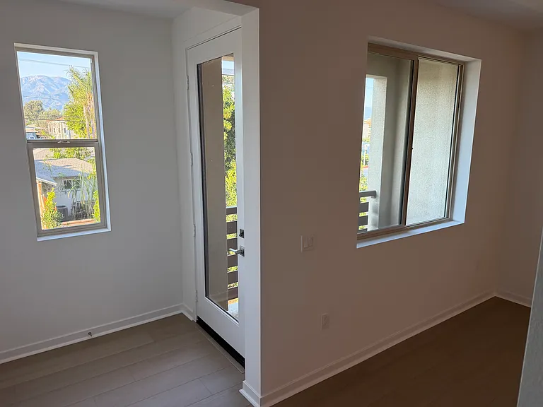 1328 W Oakcrest Paseo — Photo 8